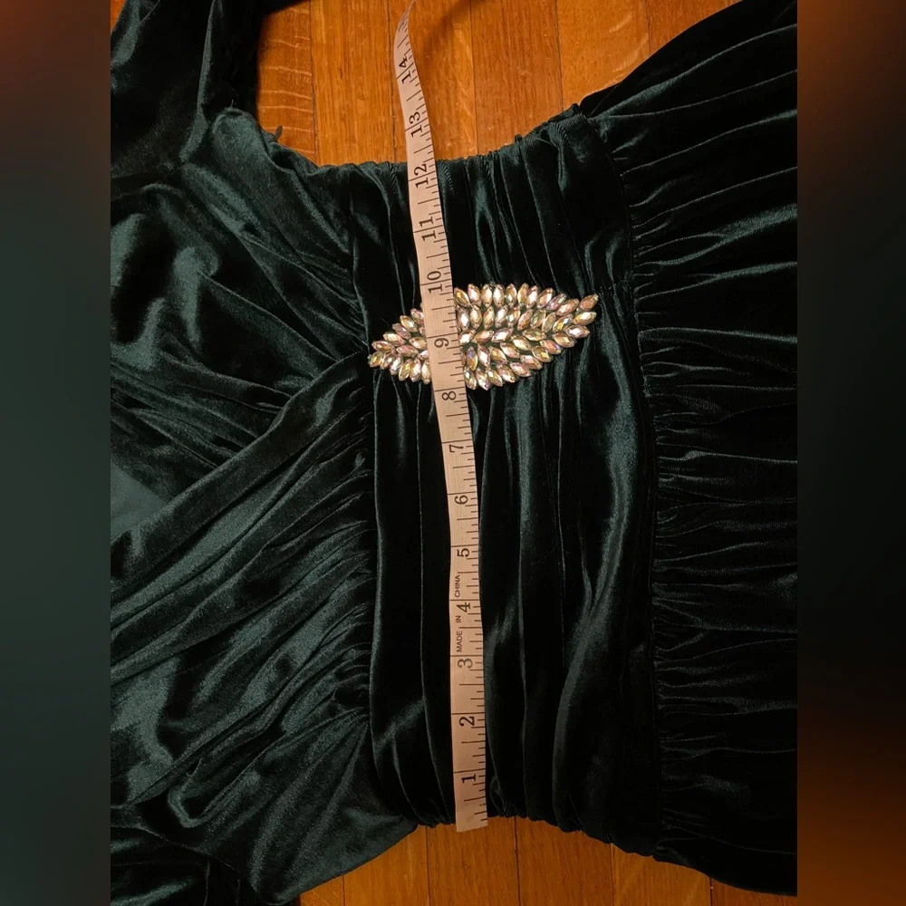 Holiday party dress - Picture 6 of 8